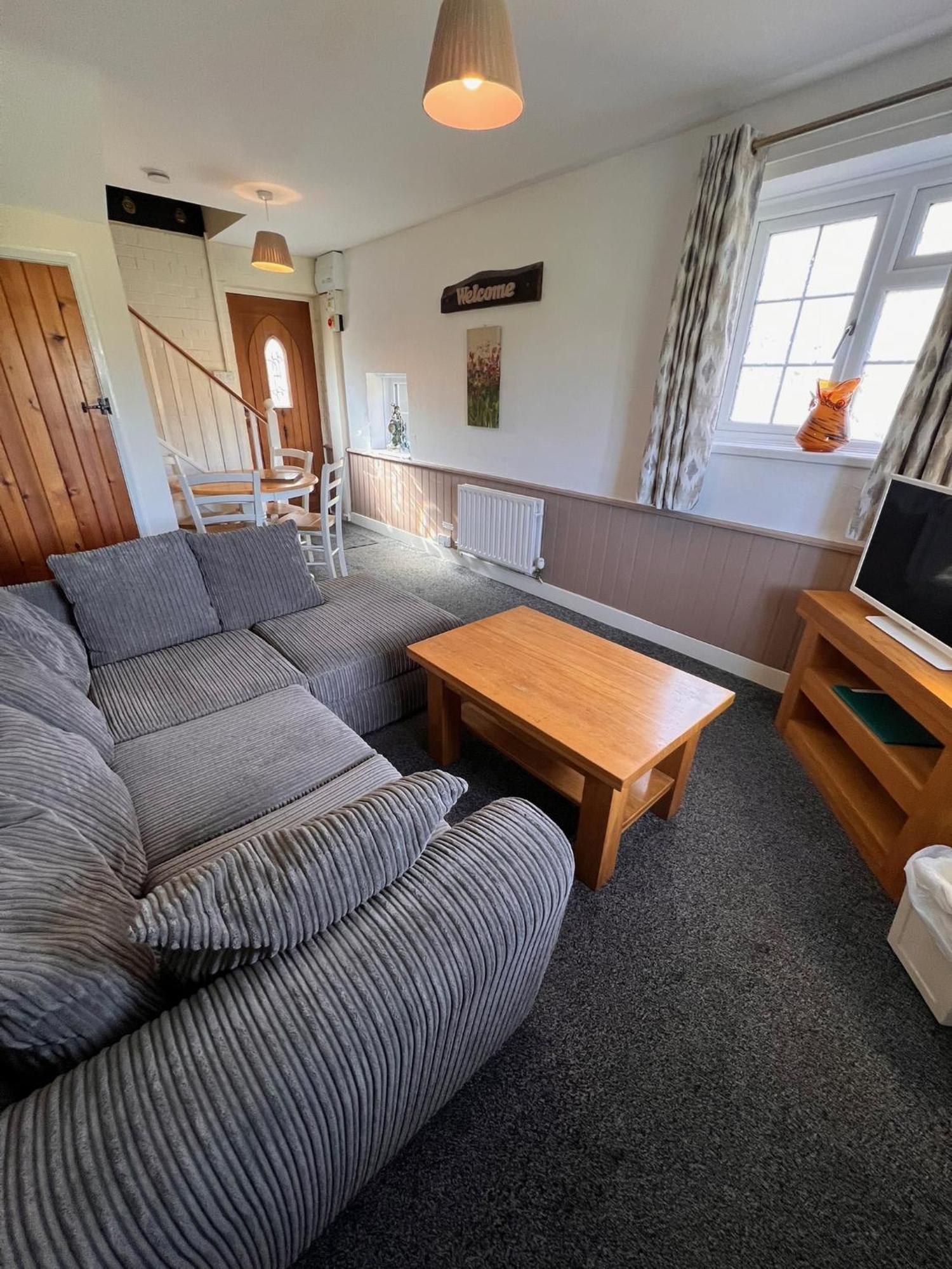 Hunston Mill Self Catering Dog Stay For Free Chichester Exterior photo